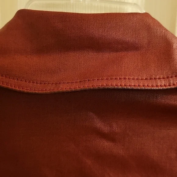 ๐ค๐คWhite House Black Market Burgundy Denim Coated Jacket - Size Small/0 - Picture 11 of 16